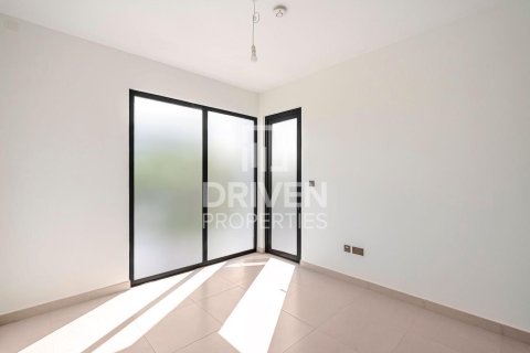 Townhouse til leje i Tilal Al Ghaf, Dubai, UAE 3 soveværelser, 141.12 kvm № 746059 - foto 12