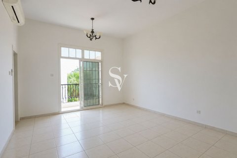 Vila v Umm Suqeim, Dubai, SAE 4 spálne, 1375 m2 č. 720266 - Fotografia 13