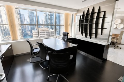 Office in Jumeirah Lake Towers, Dubai, UAE 165 sq.m. № 720264 - photo 6