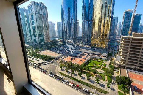 Office in Jumeirah Lake Towers, Dubai, UAE 165 sq.m. № 720264 - photo 9