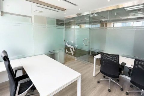 Office in Jumeirah Lake Towers, Dubai, UAE 165 sq.m. № 720264 - photo 8