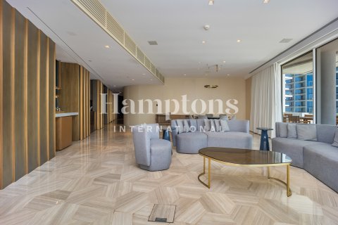 Penthouse sa Palm Jumeirah, Dubai, UAE 4 silid-tulugan, 545.27000372 sq.m. № 714997 - larawan 2