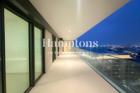 Apartment in Mina Rashid, Dubai, UAE 3 bedrooms, 184.58989973 sq.m. № 714999 - photo 16