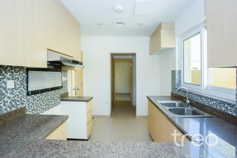 Vila di Dubai, UAE 3 bilik tidur, 241.55 meter persegi № 733204 - foto 9