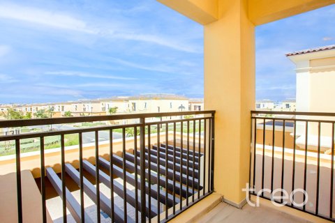 Vila di Dubai, UAE 3 bilik tidur, 241.55 meter persegi № 733204 - foto 11