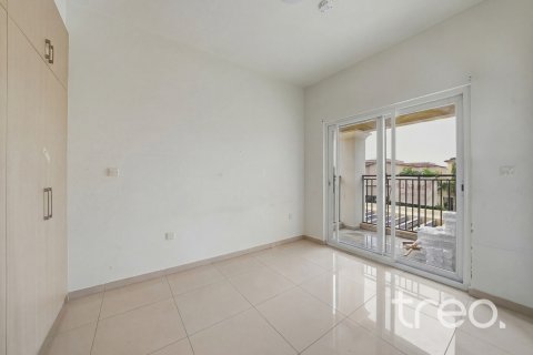 Vila di Dubai, UAE 3 bilik tidur, 241.55 meter persegi № 733204 - foto 17
