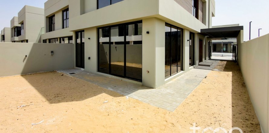 Maison de ville à Dubai, EAU: 3 chambres, 283.91 m2 № 733198