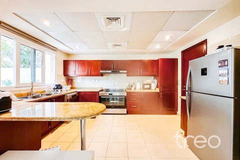 Maison de ville à vendre à  Arabian Ranches, Dubai, EAU 3 chambres, 228.17 m2 № 733199 - photo 4