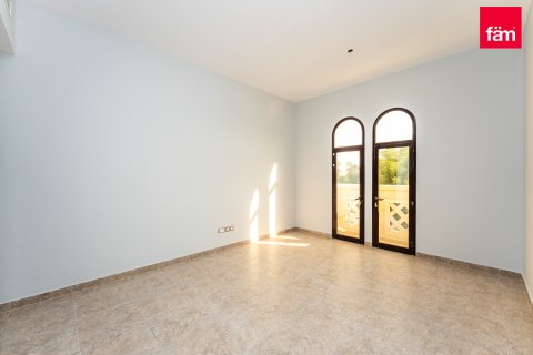 Shtëpi në qytet në Dubai, Emiratet e Bashkuara Arabe 4 dhoma gjumi, 389.2 m2. № 660282 - Foto 3