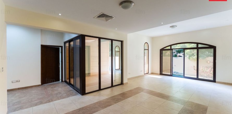 Stadthaus in Dubai, VAE: 4 Schlafzimmer, 389.2 m2 Nr. 660282