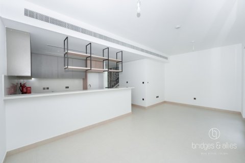 Villa te huur in Dubai, VAE 3 slaapkamers, 145 vr.m., nr 670023 - foto 6