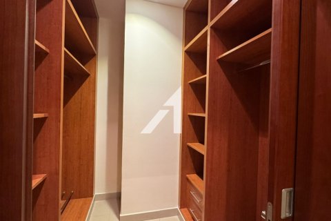 Apartment in DIFC, Dubai, UAE 2 bedrooms, 184.5 sq.m. № 670022 - photo 6