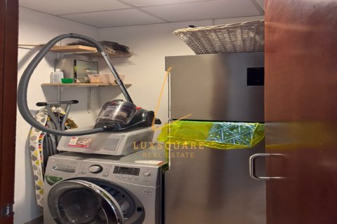 Motor City, Dubai, UAE의 임대용 아파트 침실 3개, 272제곱미터 번호 662155 - 사진 19