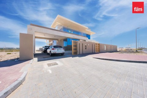 Снять в аренду виллу в Джабаль-Али, Дубай, ОАЭ 5 спален, 1104.6м2, № 719423 - фото 2