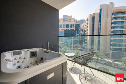 Huoneisto Business Bay, Dubai, Arabiemiraatit 57.7 m2 № 719427 - kuva 14
