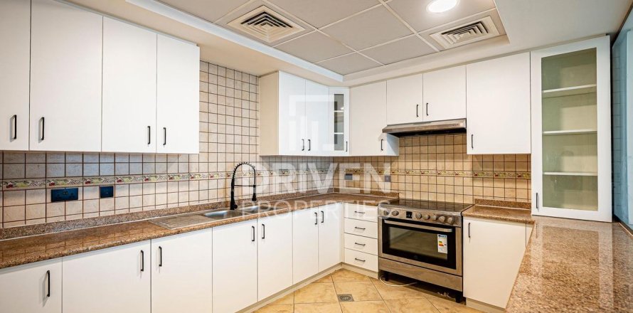 Apartment i Motor City, Dubai, UAE 3 soveværelser, 231.24 kvm № 744258