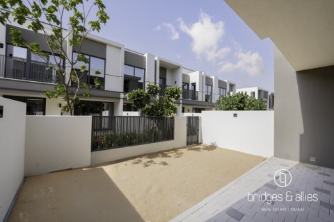 Villa sa Dubai, UAE 3 silid-tulugan, 144.8 sq.m. № 669181 - larawan 10