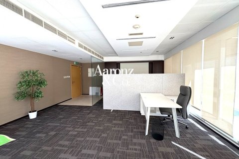 Bureau à Jumeirah Lake Towers, Dubai, EAU: 51 m2 № 729892