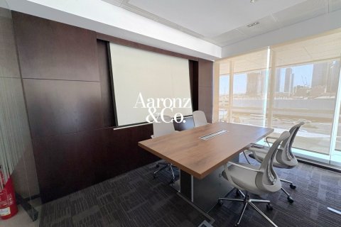 Üürile anda kontor asukohaga Jumeirah Lake Towers, Dubai, AÜE: 51 m² Nr 729892 - pilt 8