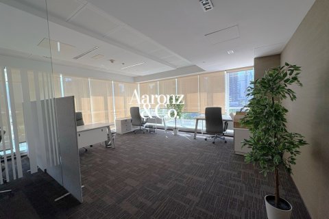Üürile anda kontor asukohaga Jumeirah Lake Towers, Dubai, AÜE: 51 m² Nr 729892 - pilt 7