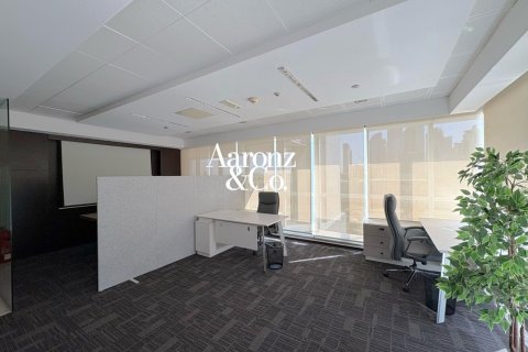 Üürile anda kontor asukohaga Jumeirah Lake Towers, Dubai, AÜE: 51 m² Nr 729892 - pilt 5