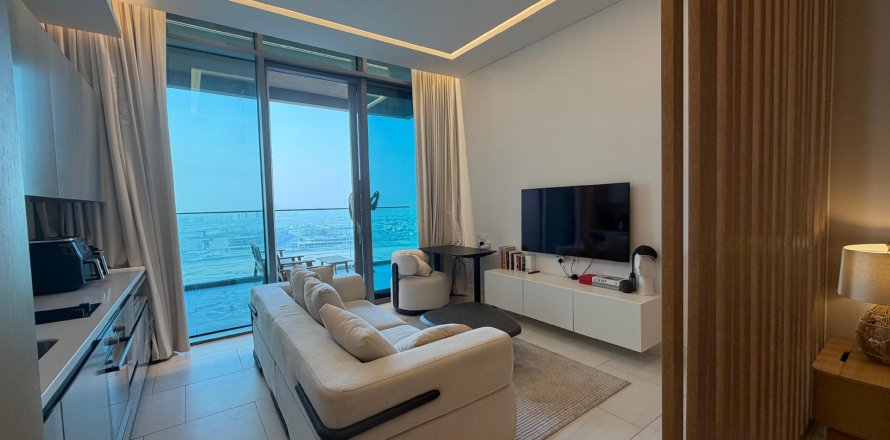 Apartment in Business Bay, Dubai, UAE 63 sq.m. № 734127