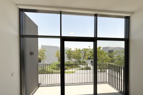 Villa in vendita a Tilal City, Sharjah, EAU 4 camere da letto, 282.43 mq. № 749208 - foto 16