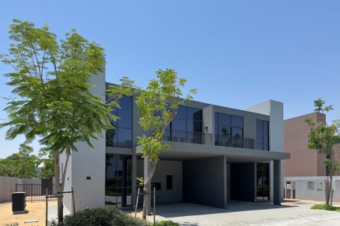 Villa in vendita a Tilal City, Sharjah, EAU 4 camere da letto, 282.43 mq. № 749208 - foto 1