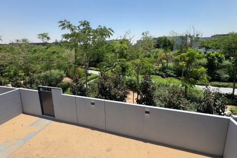 Villa in vendita a Tilal City, Sharjah, EAU 4 camere da letto, 282.43 mq. № 749208 - foto 3
