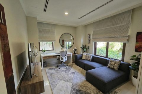 Vila di Dubai, UAE 5 bilik tidur, 449 meter persegi № 711735 - foto 7