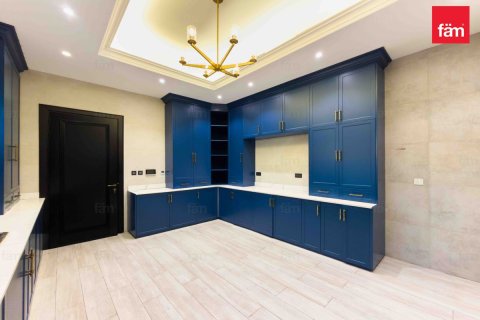 Villa te huur in Al Barsha, Dubai, VAE 5 slaapkamers, 997 vr.m., nr 668768 - foto 8