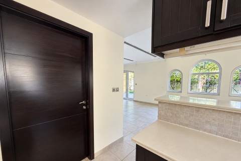 Villa zur Miete in Jumeirah Park, Dubai, VAE 3 Schlafzimmer, 374 m2 Nr. 768774 - Foto 11
