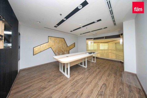 Oficina en alquiler en Sheikh Zayed Road, Dubai, EAU 66.3 m2 № 652359 - foto 1