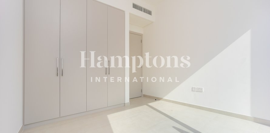 Kaupunkipientalo Arabian Ranches 3, Dubai, Arabiemiraatit 3 makuuhuonetta, 128.48 m2 № 651223