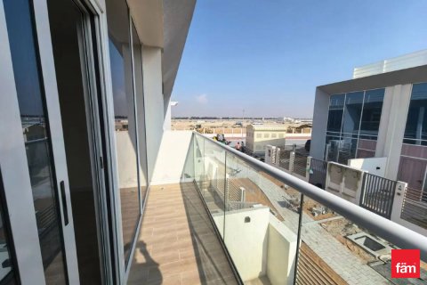 Villa en alquiler en Dubai, EAU 3 dormitorios, 144.9 m2 № 644724 - foto 12