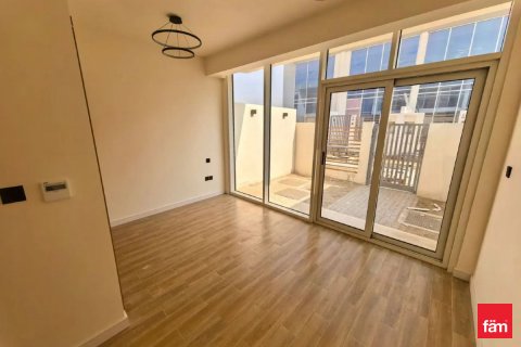 Villa en alquiler en Dubai, EAU 3 dormitorios, 144.9 m2 № 644724 - foto 2