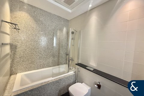 Apartmen di DIFC, Dubai, UAE 1 bilik tidur, 103 meter persegi № 698329 - foto 9