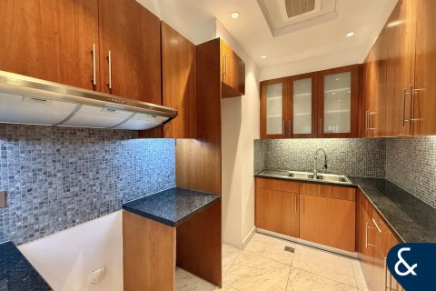 Apartmen di DIFC, Dubai, UAE 1 bilik tidur, 103 meter persegi № 698329 - foto 3