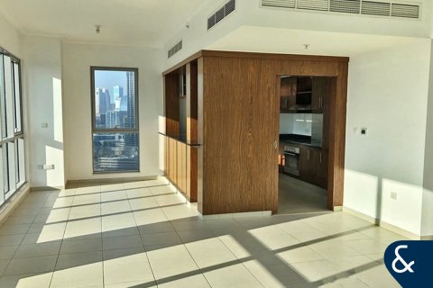 Снять в аренду квартиру в Даунтаун Дубай (Даунтаун Бурдж Дубай), ОАЭ 1 спальня, 84м2, № 698330 - фото 2