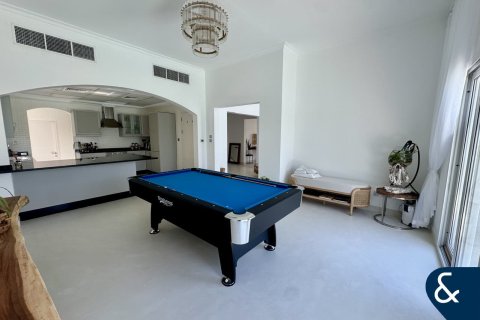 Villa sa Meadows, Dubai, UAE 5 silid-tulugan, 332 sq.m. № 698333 - larawan 4