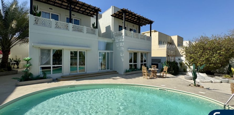 Villa sa Meadows, Dubai, UAE 5 silid-tulugan, 332 sq.m. № 698333