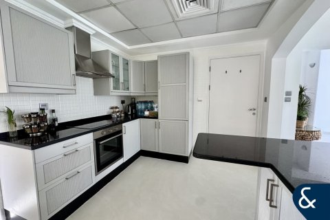 Villa sa Meadows, Dubai, UAE 5 silid-tulugan, 332 sq.m. № 698333 - larawan 6