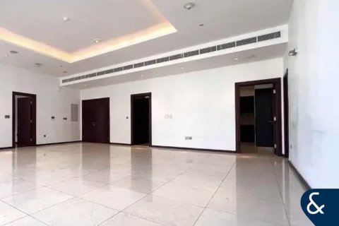 Apartmán v Palm Jumeirah, Dubai, SAE 3 spálne, 228 m2 č. 698331 - Fotografia 4