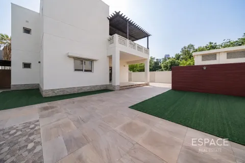 Villa til salgs i Meadows, Dubai, Emiratene 4 soverom, 381 kvm Nr. 737747 - Foto 14