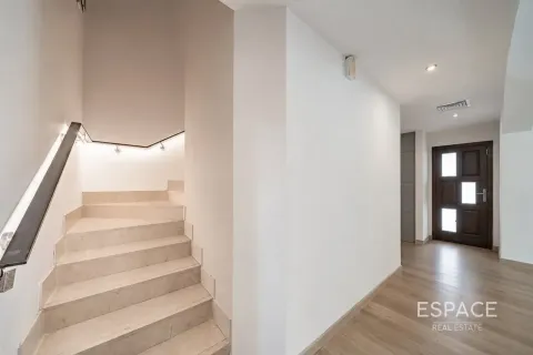 Villa til salgs i Meadows, Dubai, Emiratene 4 soverom, 381 kvm Nr. 737747 - Foto 12