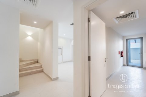 Villa zur Miete in Dubai, VAE 3 Schlafzimmer, 188.8 m2 Nr. 670064 - Foto 4