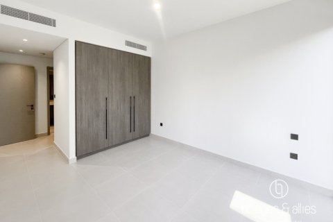 Villa zur Miete in Dubai, VAE 3 Schlafzimmer, 140.4 m2 Nr. 670065 - Foto 6