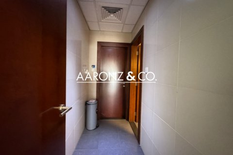 Офис Дубай Инвестмент Парк, БАӘ-да 506.1 м² № 634044 - фото 9