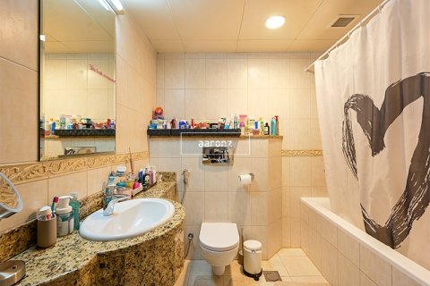 Appartamento in affitto a Dubai Marina, Dubai, EAU 1 camera da letto, 98.7 mq. № 634047 - foto 10