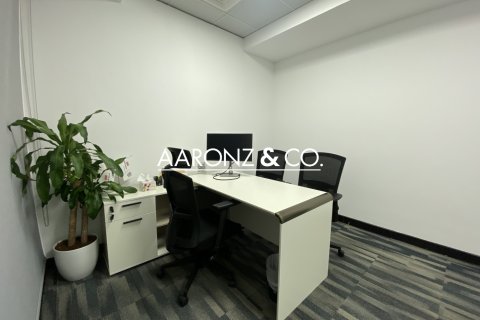 Kantor di Dubai Investment Park, UEA 494.5 m2 nomor 634043 - foto 11